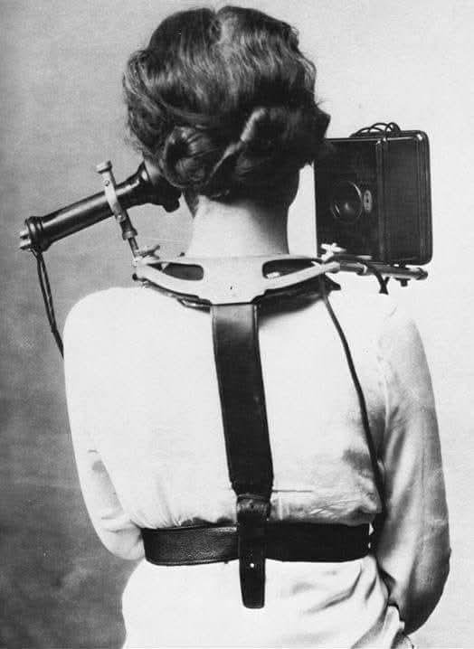 (1880) What passed for a 'mobile telephone' then - its weight, 10 pounds (4kg).jpeg