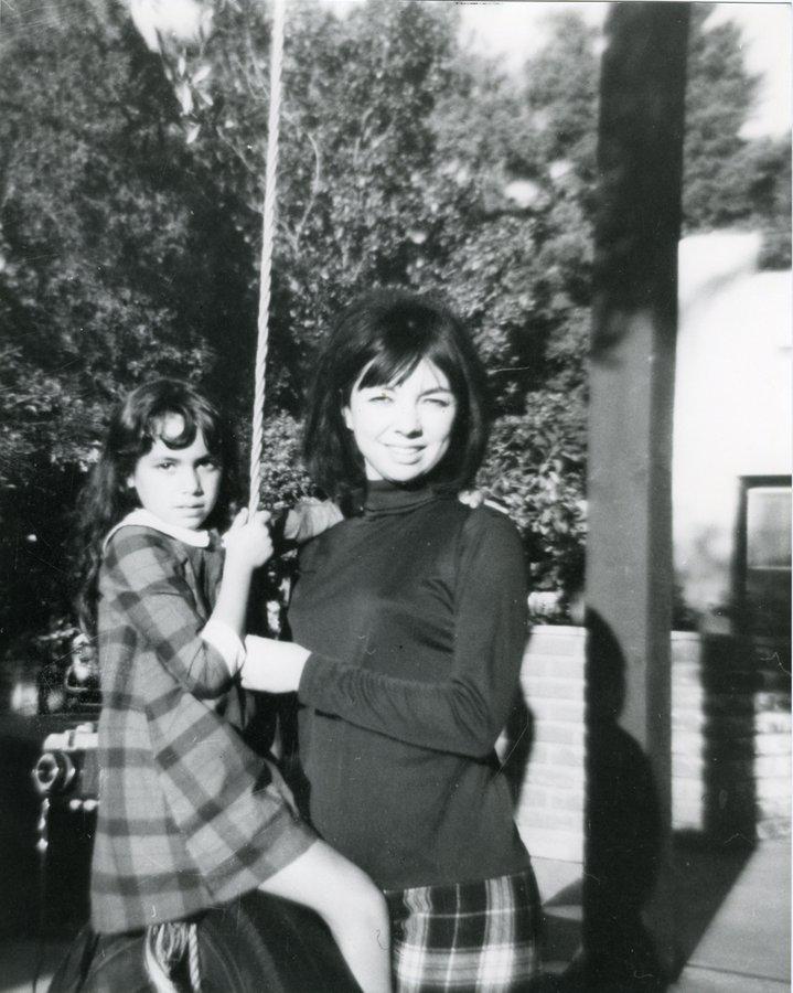 Filmmaker Tamar Simon Hoffs and her daughter Susanna, January 1967.jpeg