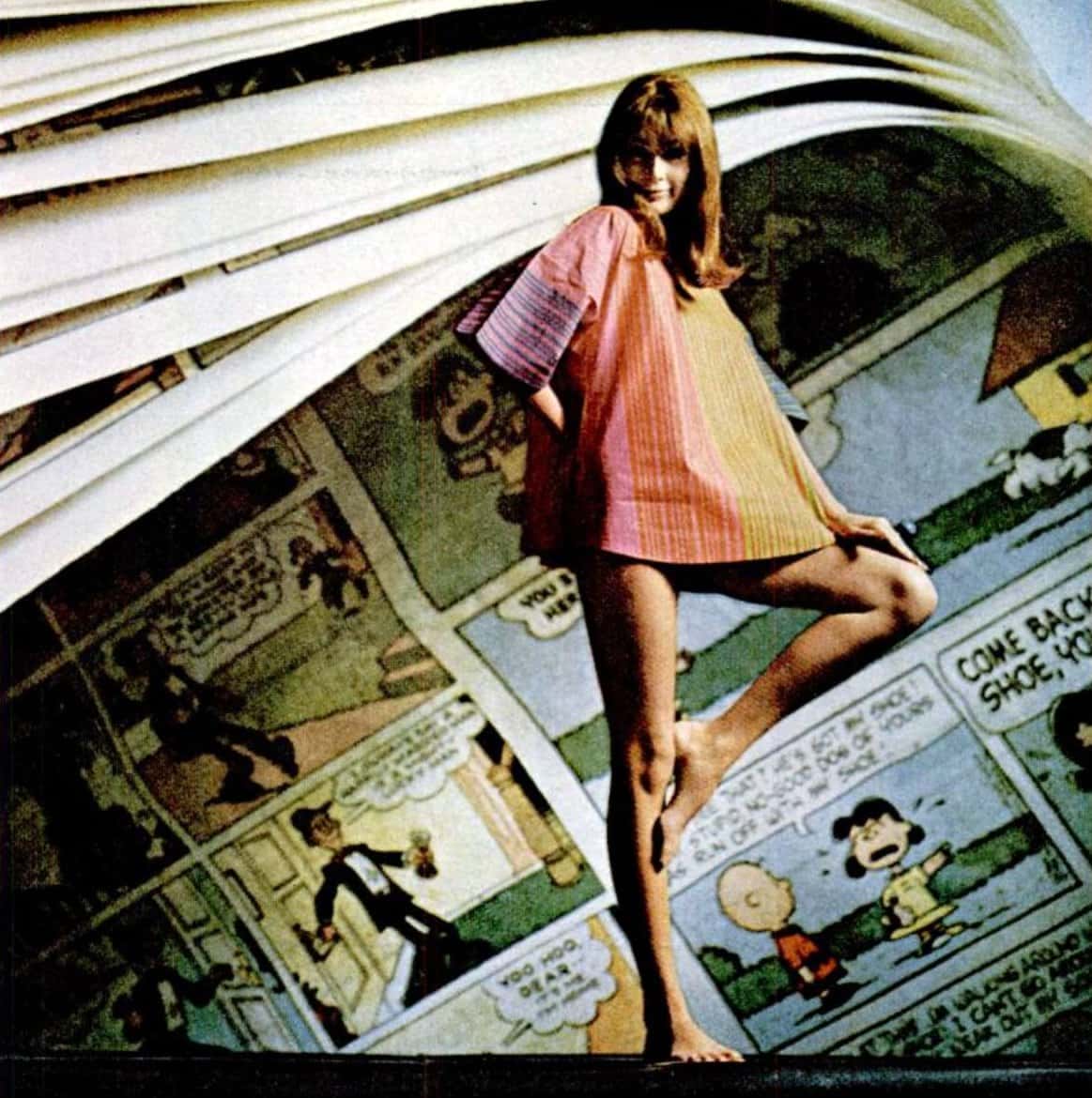 Retro-minidress-made-of-paper.jpg