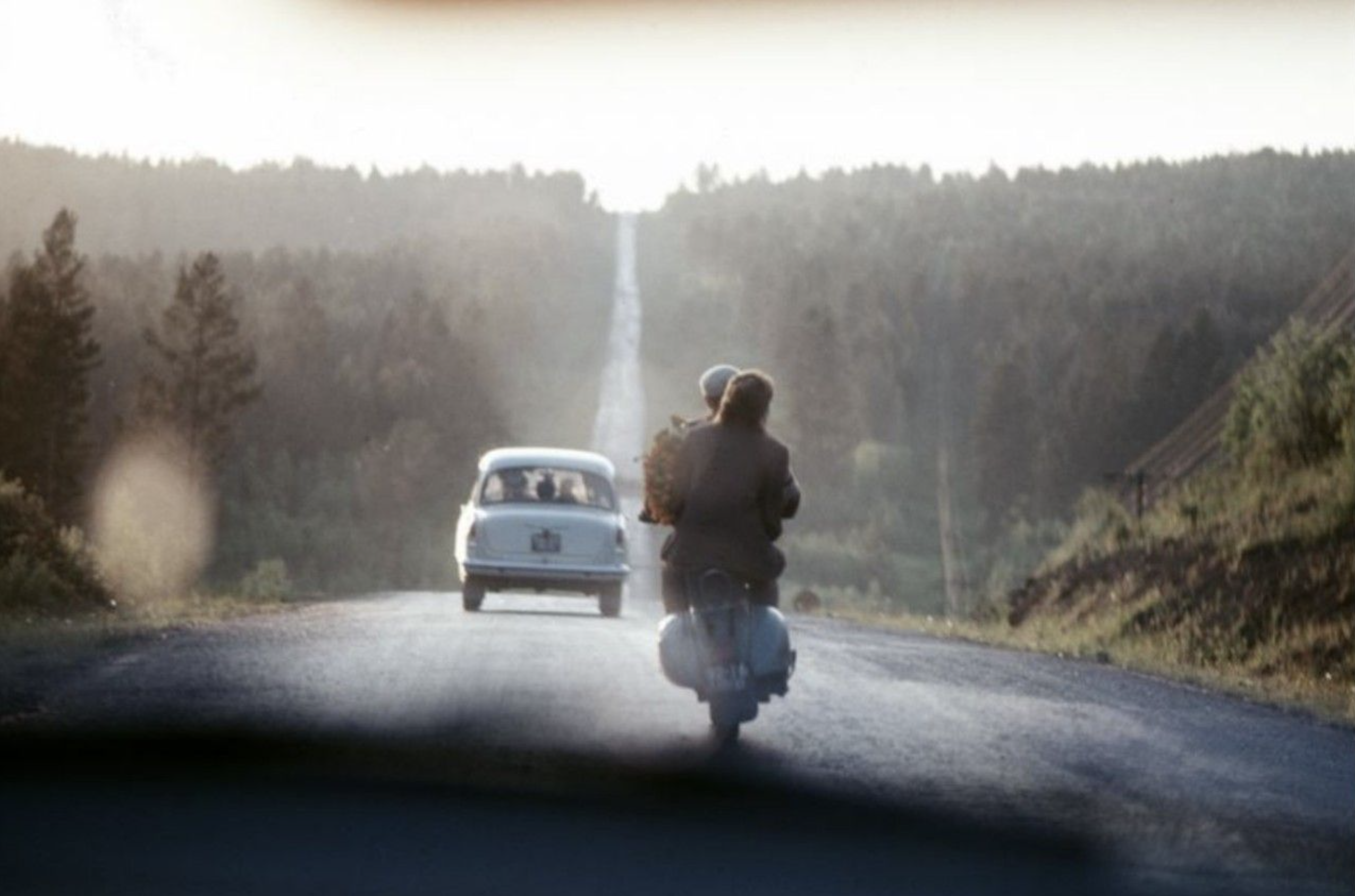 The road from Irkutsk to Listvyanka, 1965.png