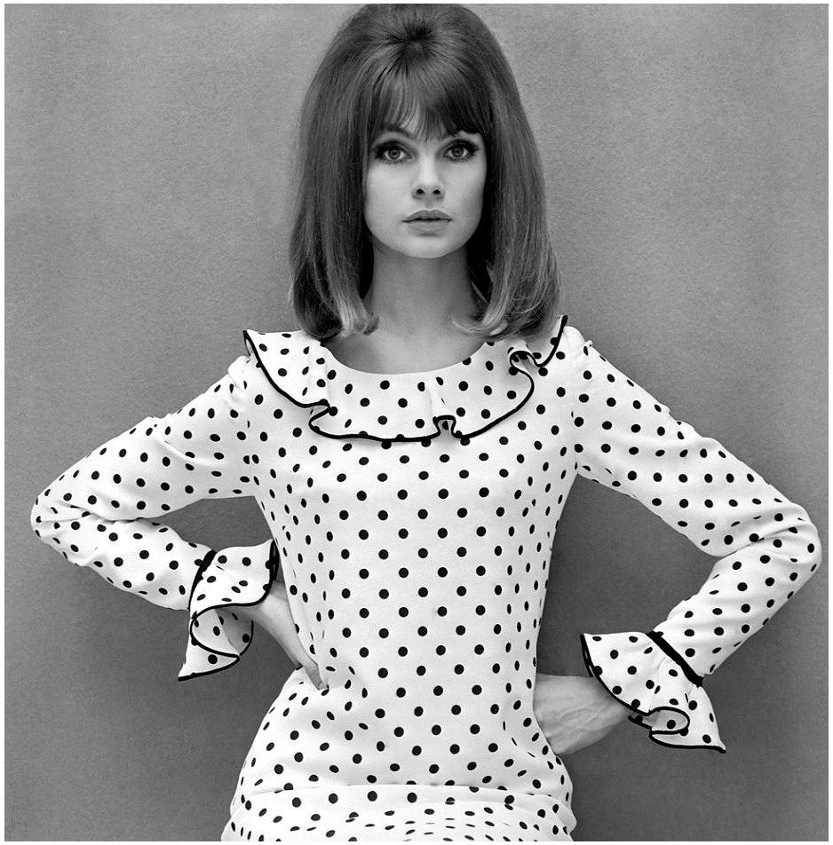 Jean Shrimpton (1964) 2.jpeg