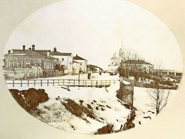 Bolshaya Pokrovskaya Street, Yelabuga, 1910.jpg
