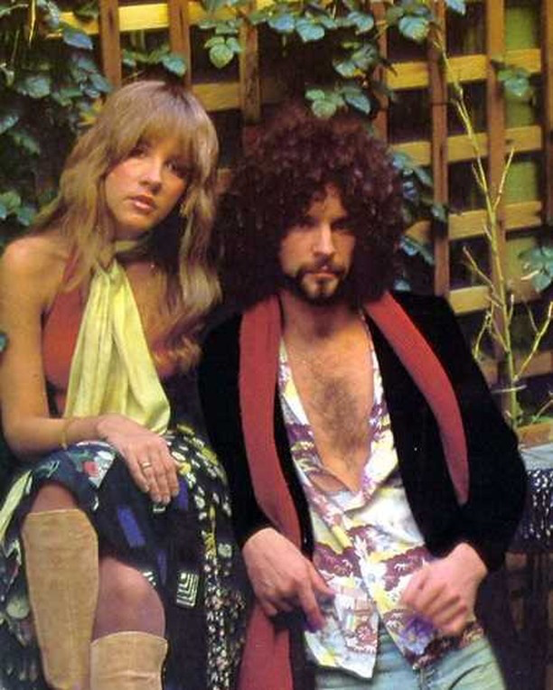 Stevie Nicks and Lindsey Buckingham, 1977.png