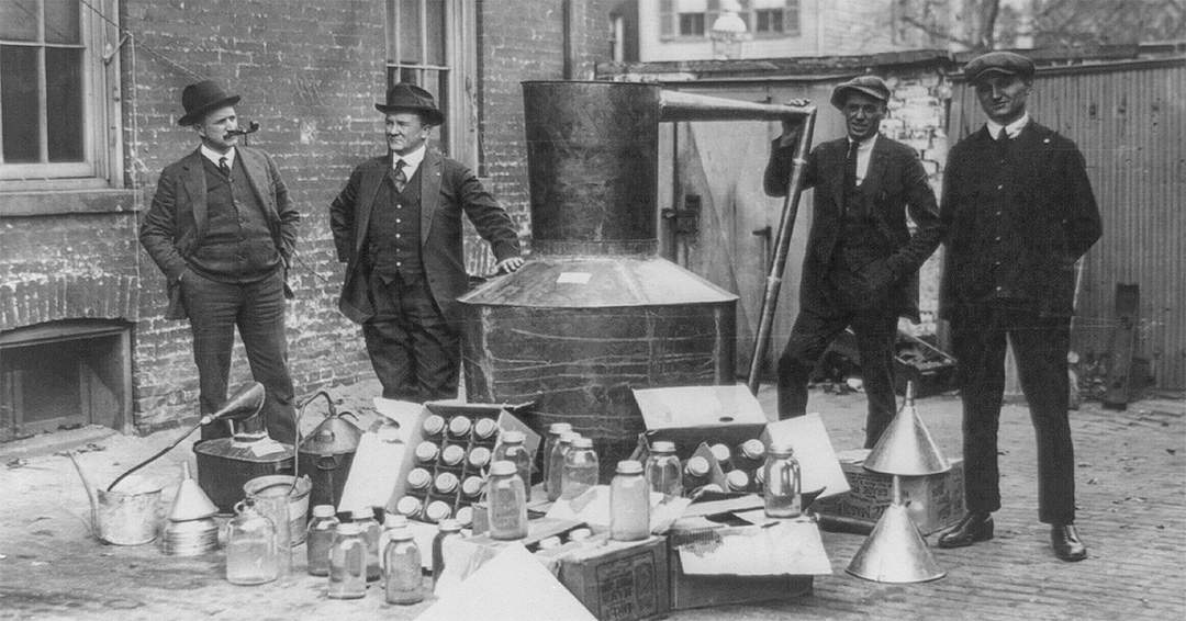 Distillery confiscated during a raid in Washington, D.C., in 1922.jpg
