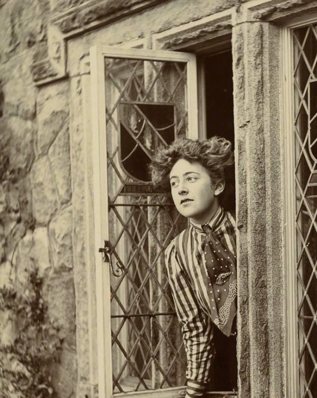 Агата Кристи в 1910-х.jpg