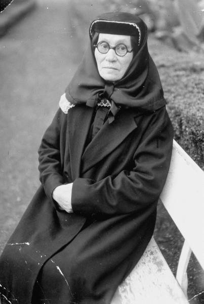 Мать Сталина Екатерина Джугашвили, Грузия, 1931.jpg