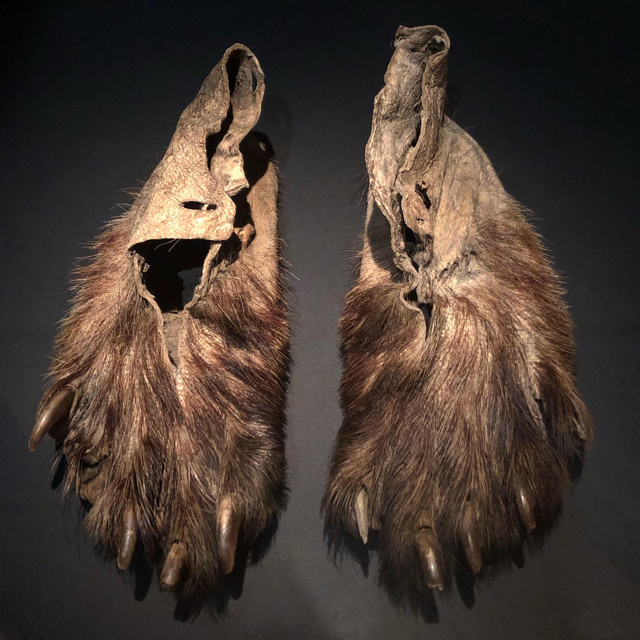 In the 18th century, Choctaw Native Americans were able to use these bear paw moccasins to skillfully deceive their enemies - the animal prints left on the ground concealed their movements.jpeg