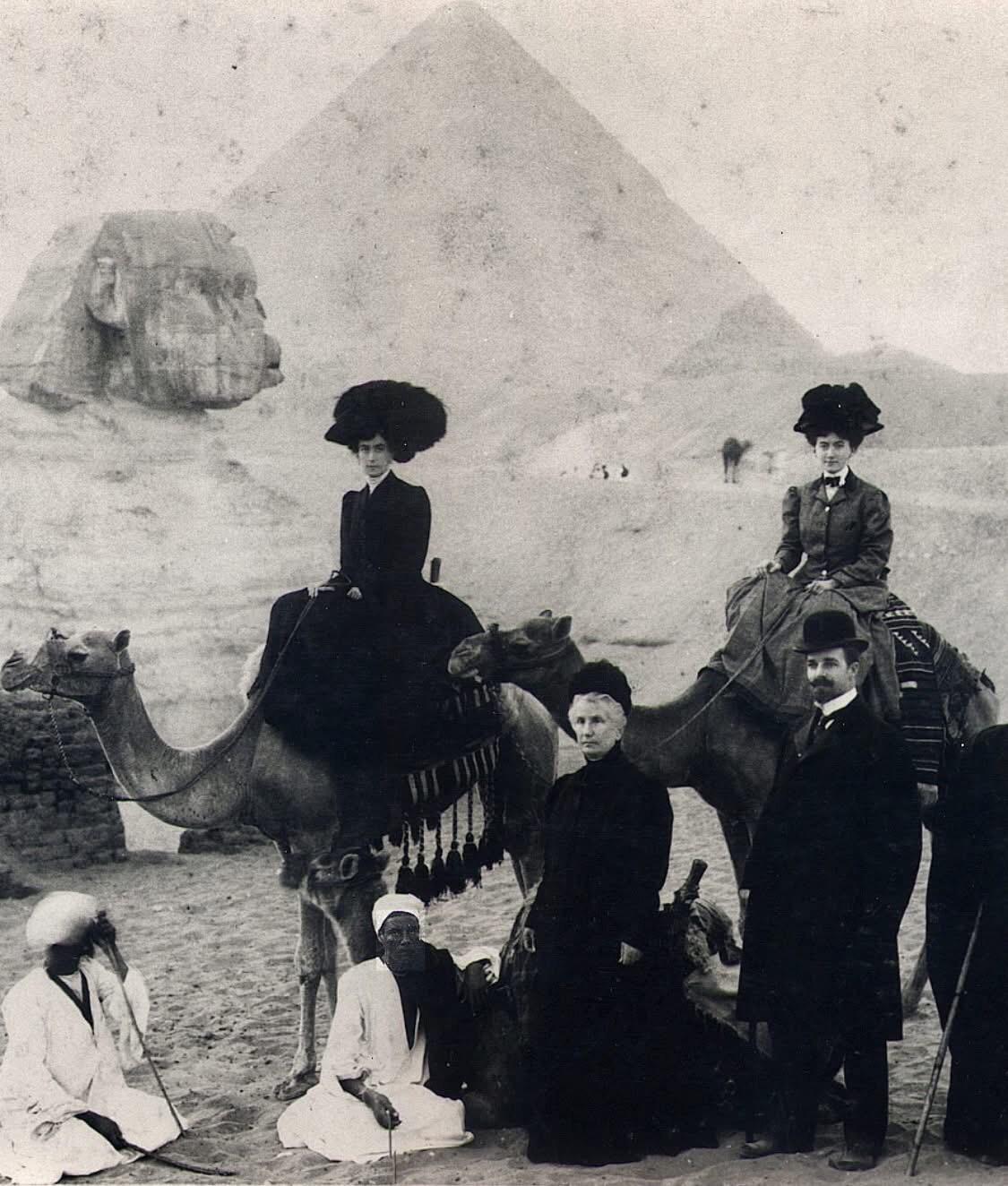 A Mexican family from Central Mexico visiting Egypt. 1860.jpeg