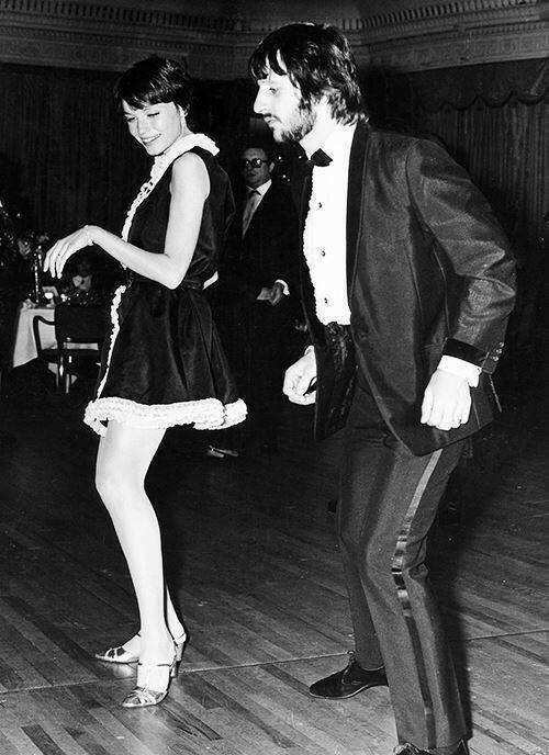Mia Farrow and Ringo Starr dance together (London,1968).jpeg