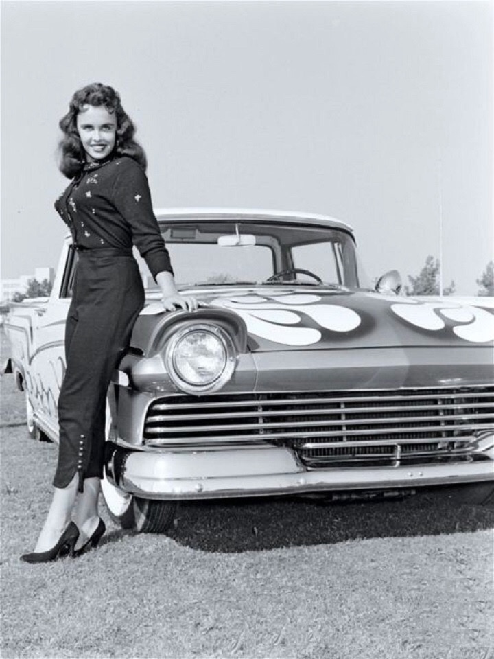 Ford 1950s.jpg